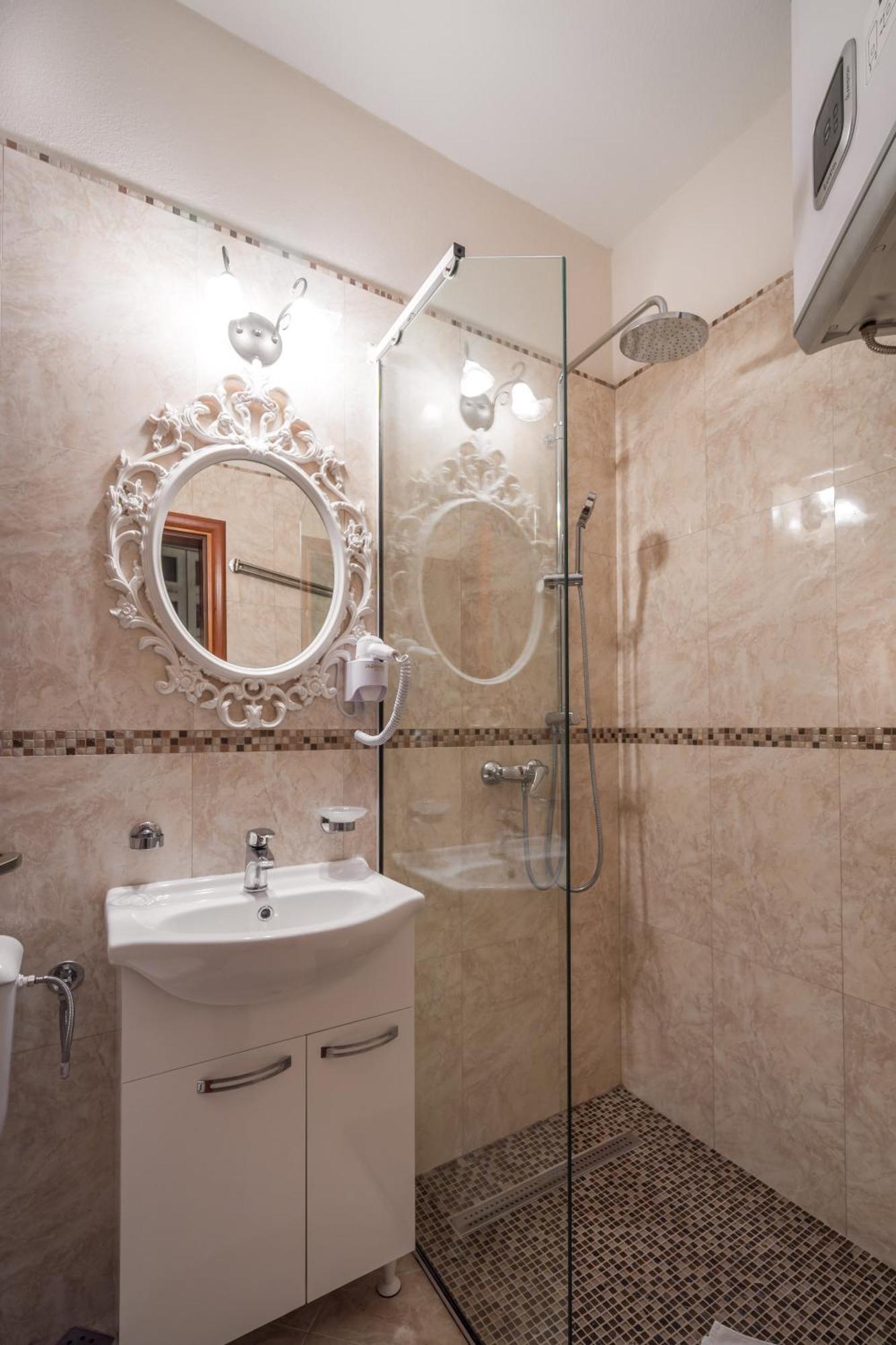 Apartments Leo Kotor Phòng bức ảnh