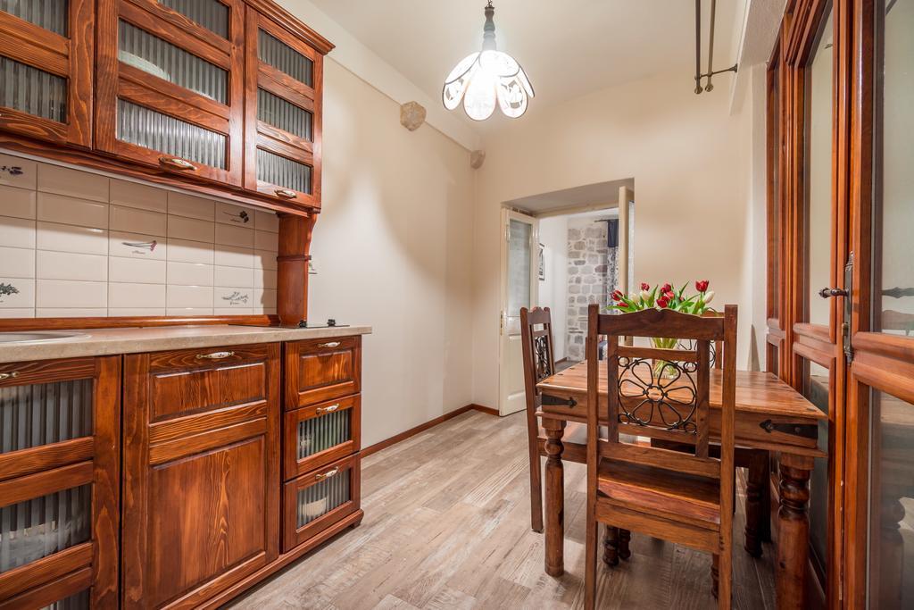 Apartments Leo Kotor Phòng bức ảnh