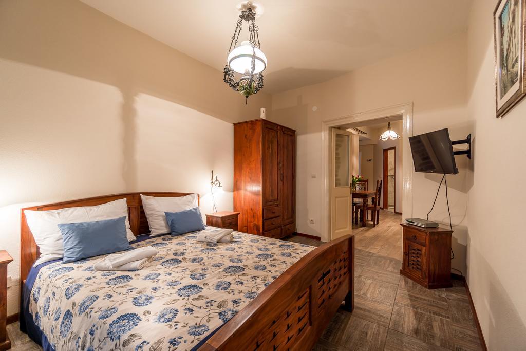 Apartments Leo Kotor Phòng bức ảnh