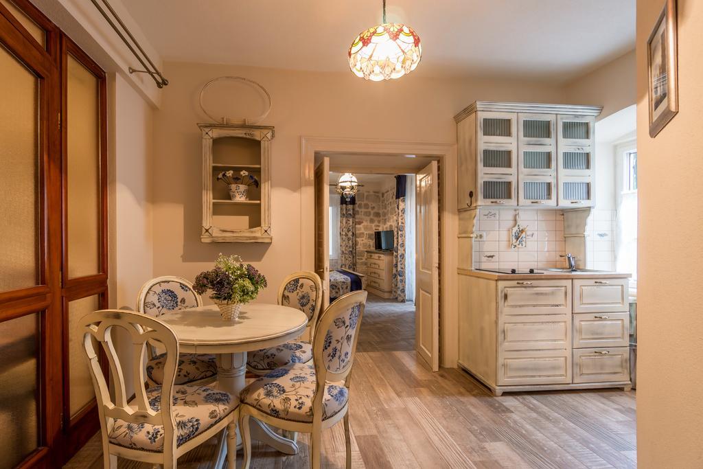 Apartments Leo Kotor Phòng bức ảnh
